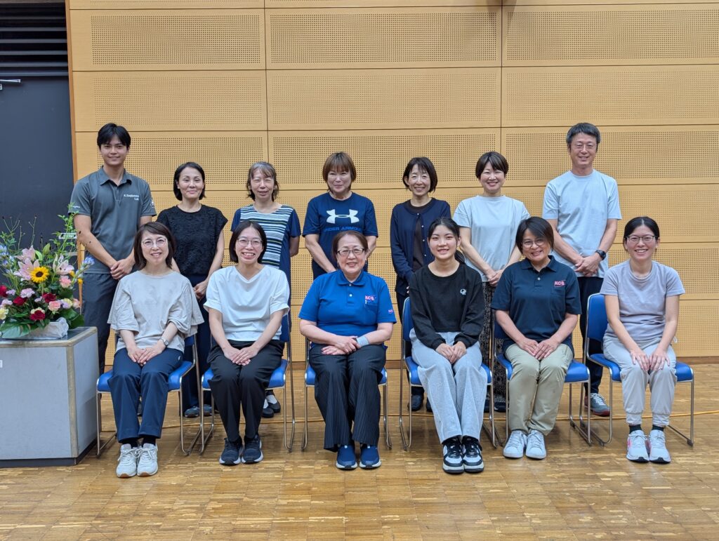 厳しい試験をクリアして新しく当会の正会員になった先生方